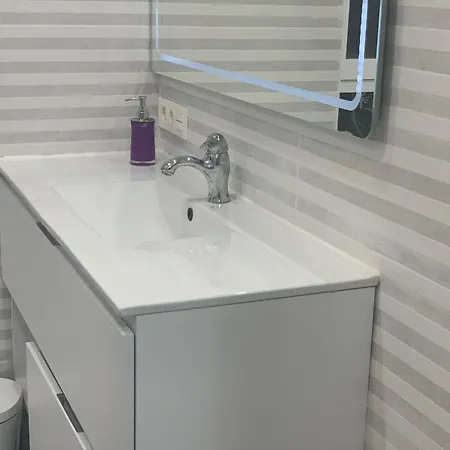 Wonderful Con Bano Quarto em Acomodações Particulares *